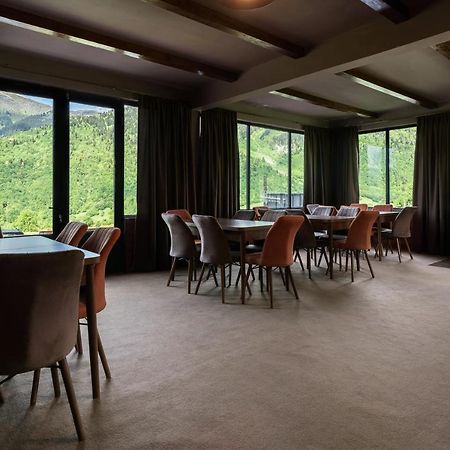 Panorama Ushba Hotel Местия Екстериор снимка