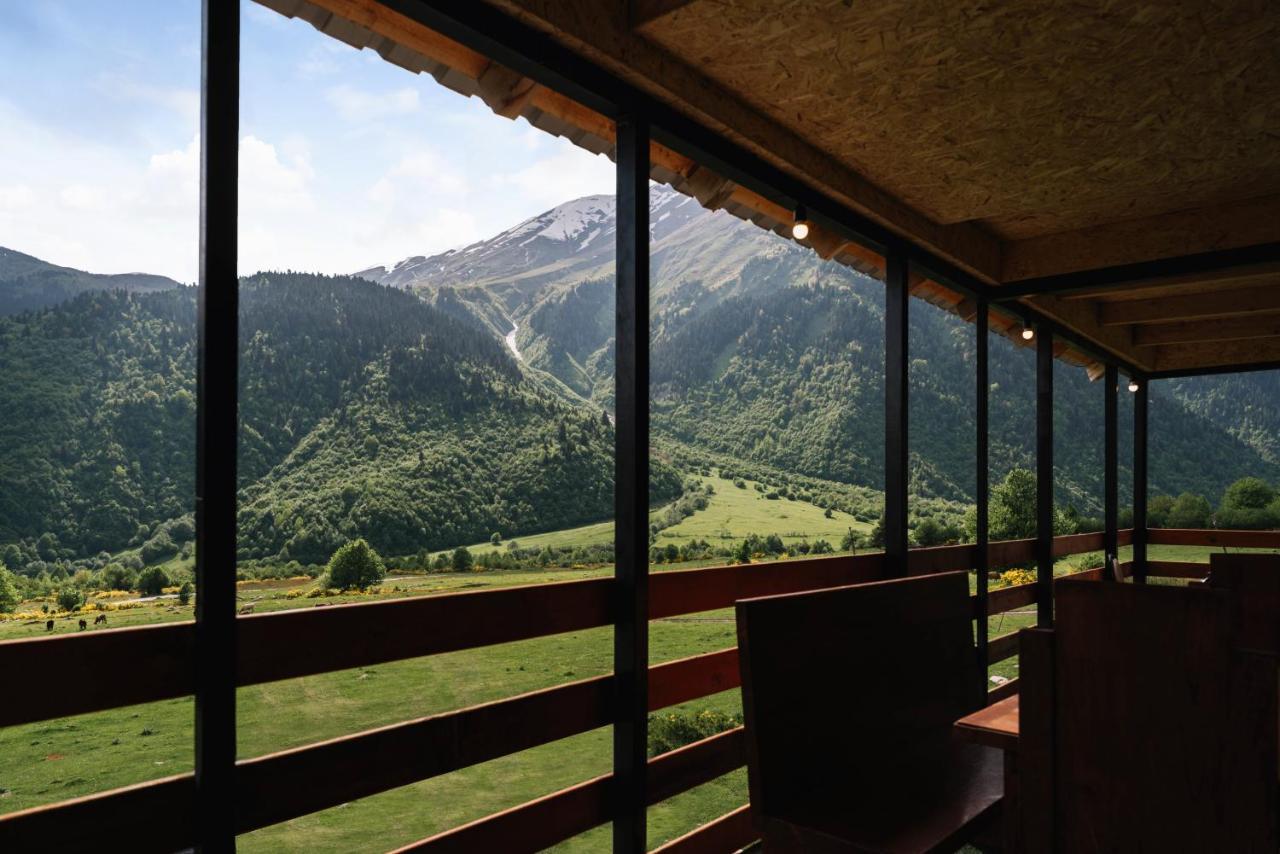 Panorama Ushba Hotel Местия Екстериор снимка